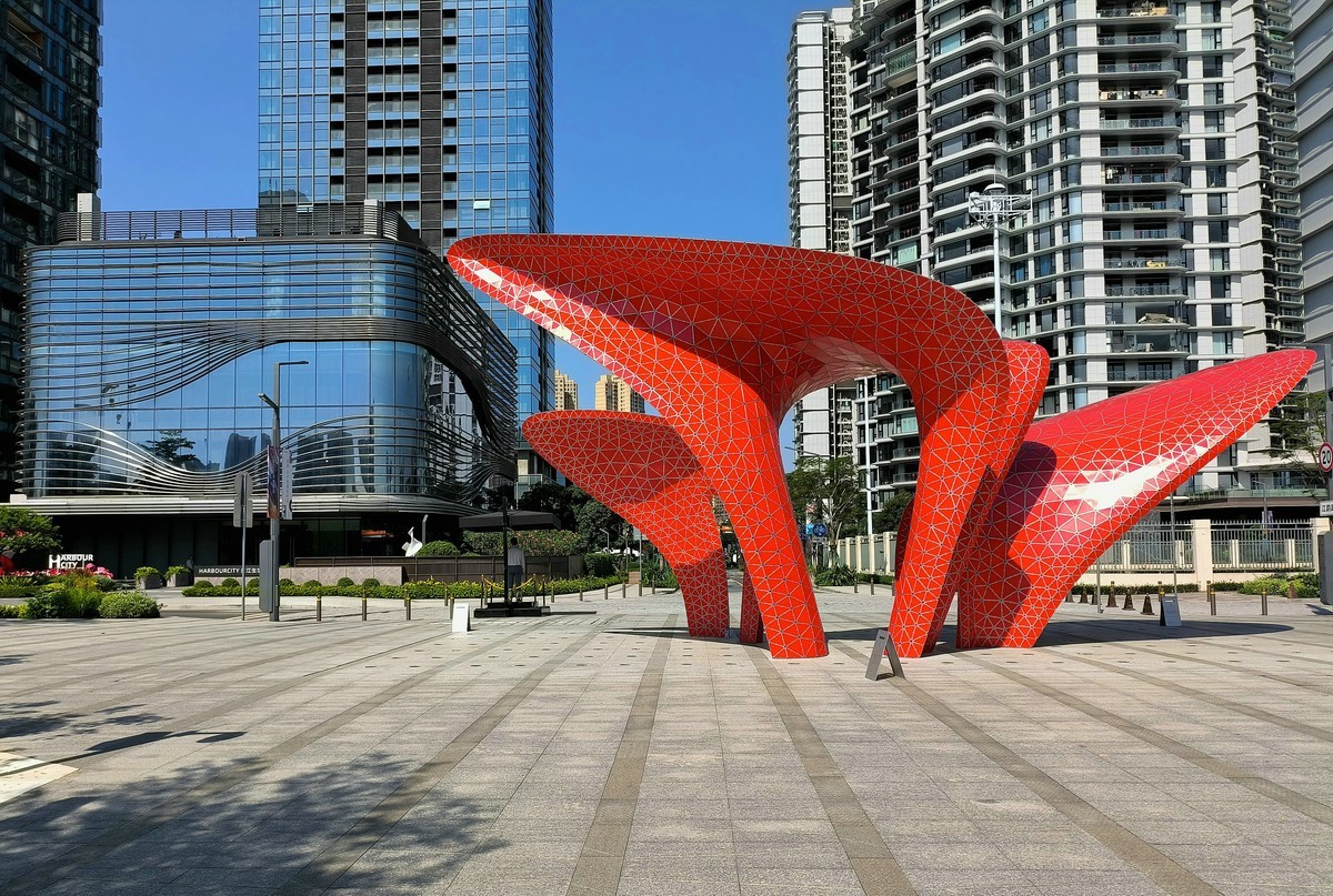 在芳村东塱江边闲逛。