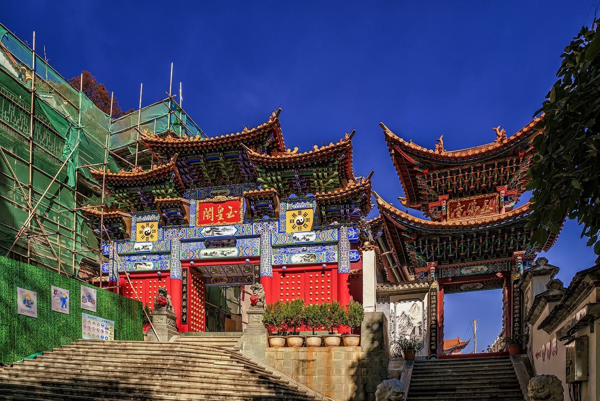 云南芒市 · 玉佛寺