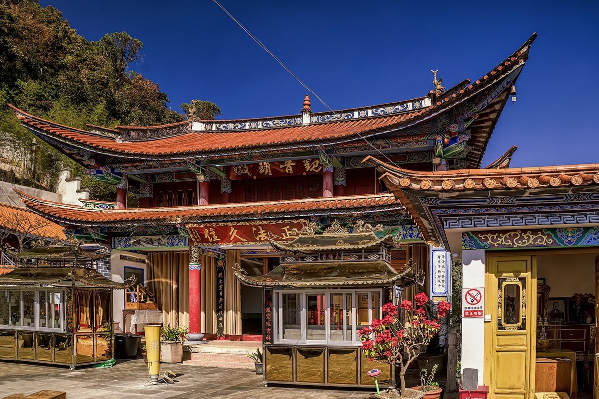 云南芒市 · 玉佛寺