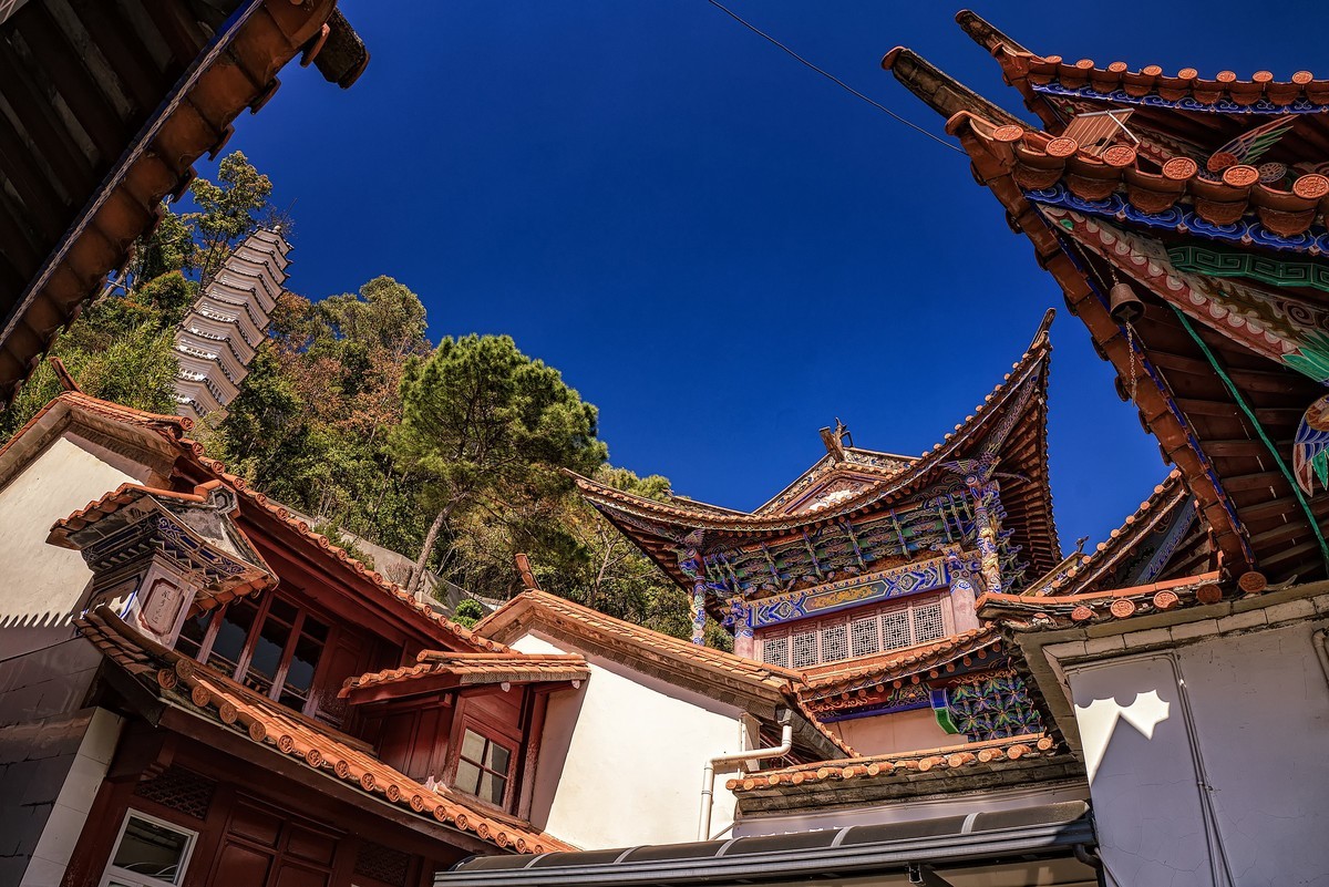 云南芒市 · 玉佛寺