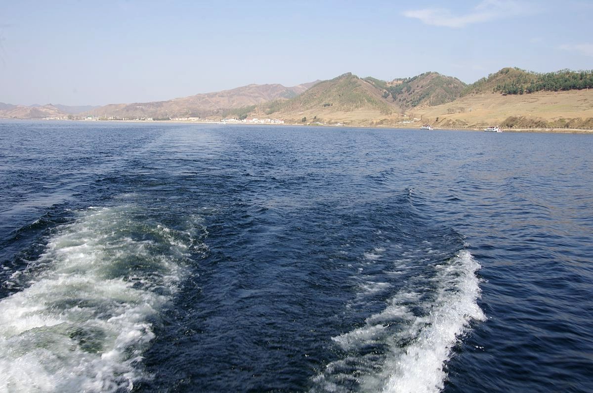 鸭绿江上看朝鲜-40P