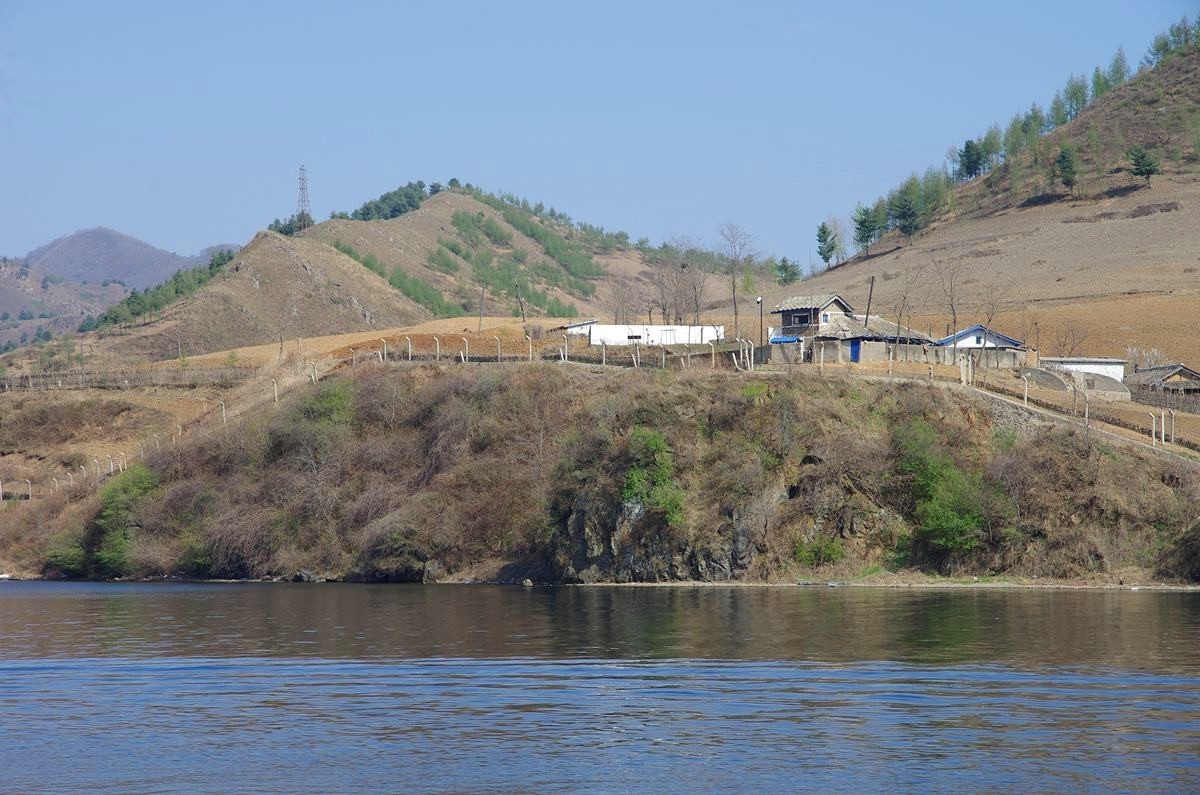 鸭绿江上看朝鲜-40P