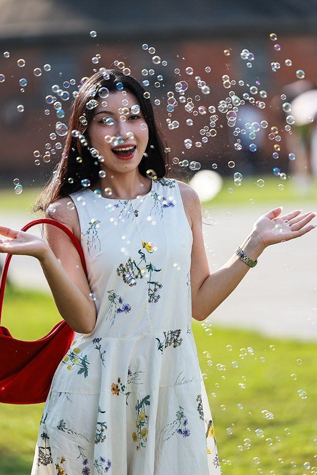 《多彩的青春》