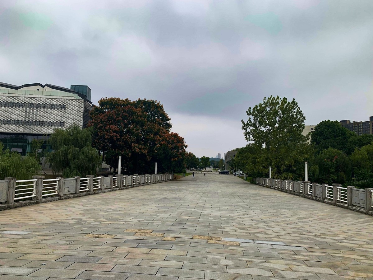 中南大学新校区1[手机版]