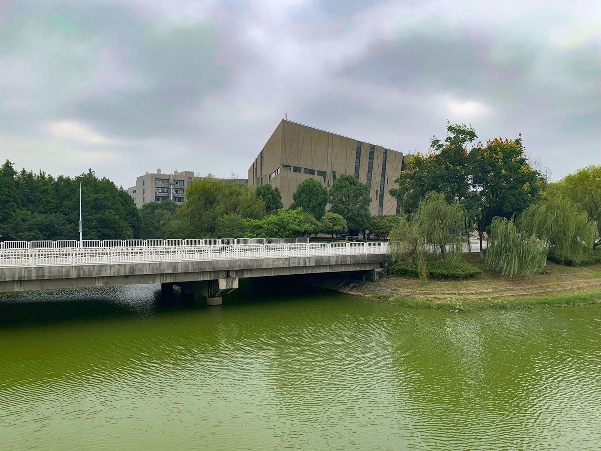 中南大学新校区1[手机版]