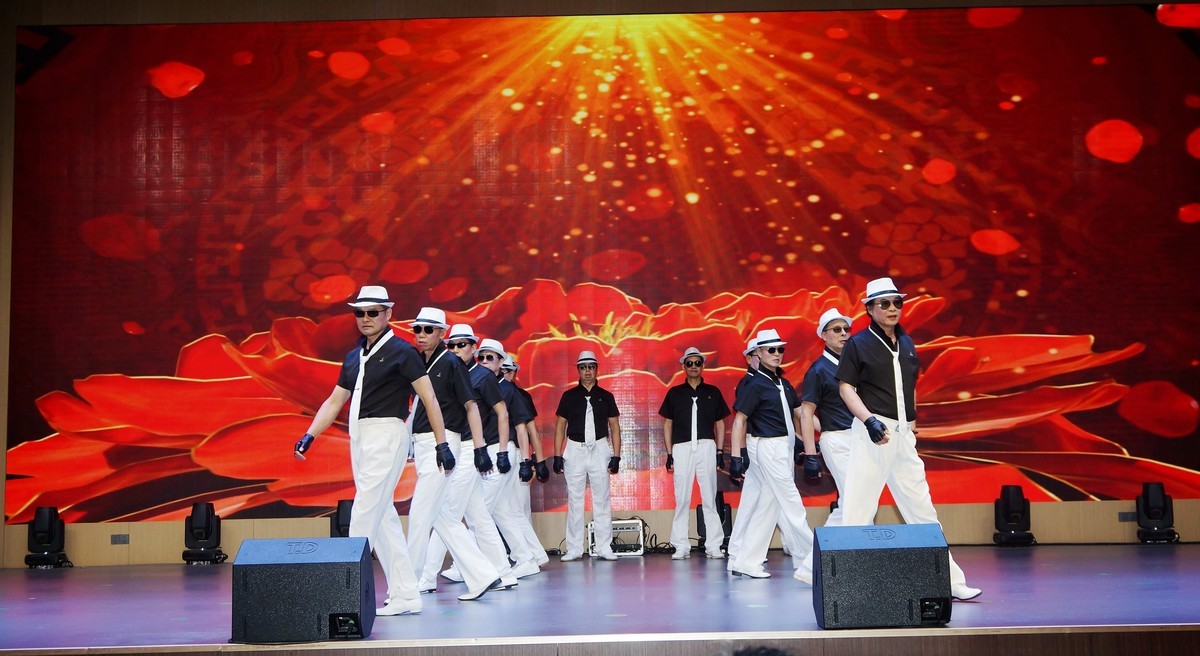 武汉《葆春之星》展演舞台剧照！