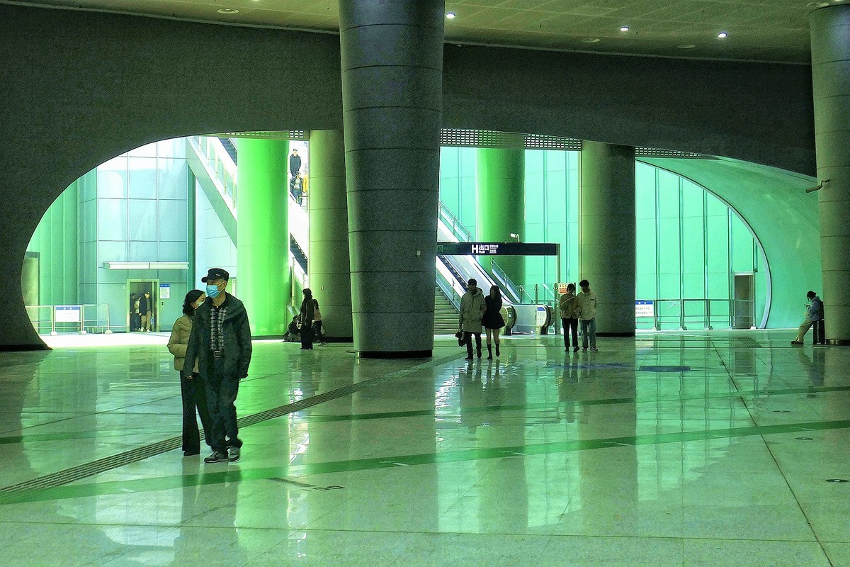 光谷广场的地下