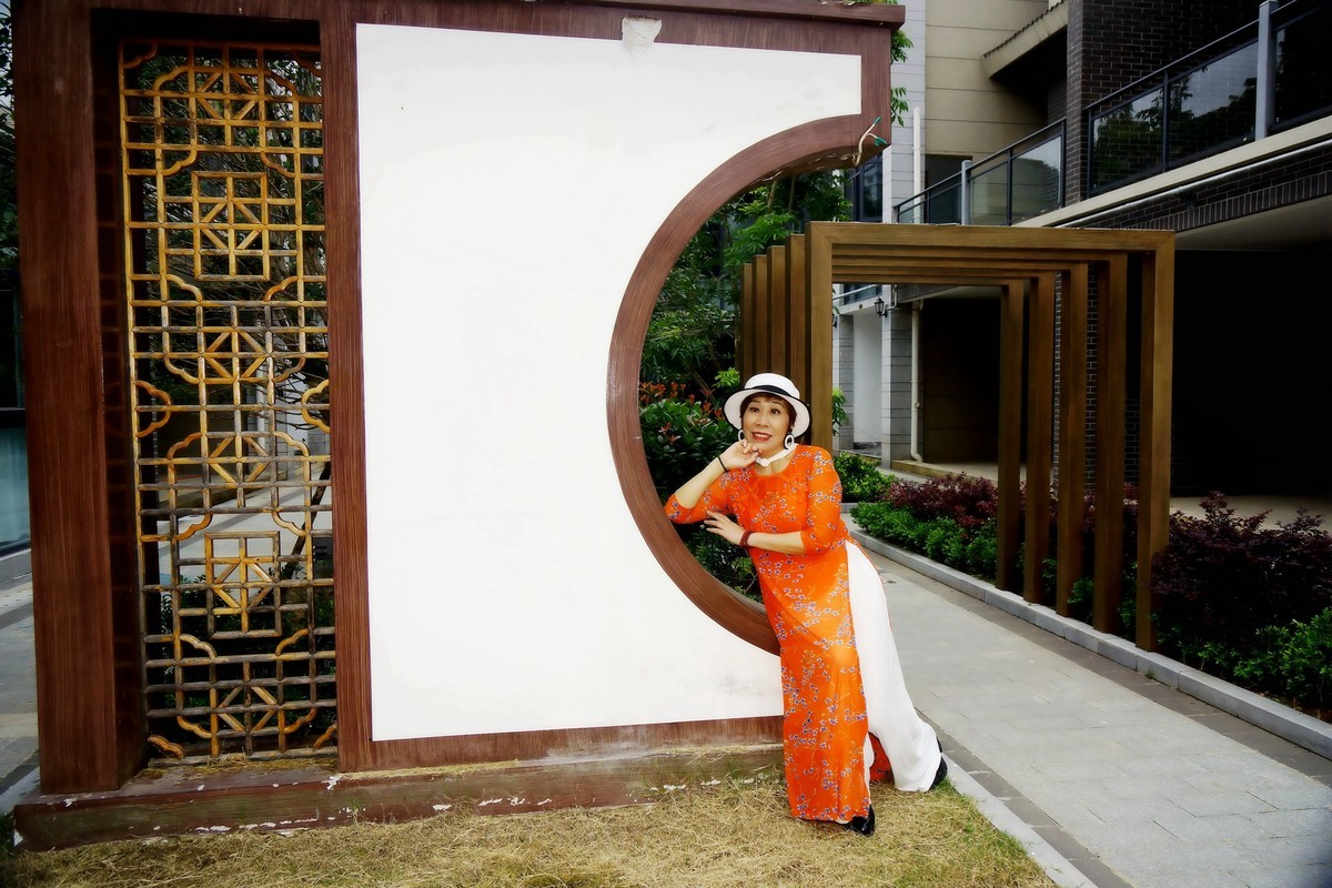 环境人像---黄陂天池雅园休闲游的美女！