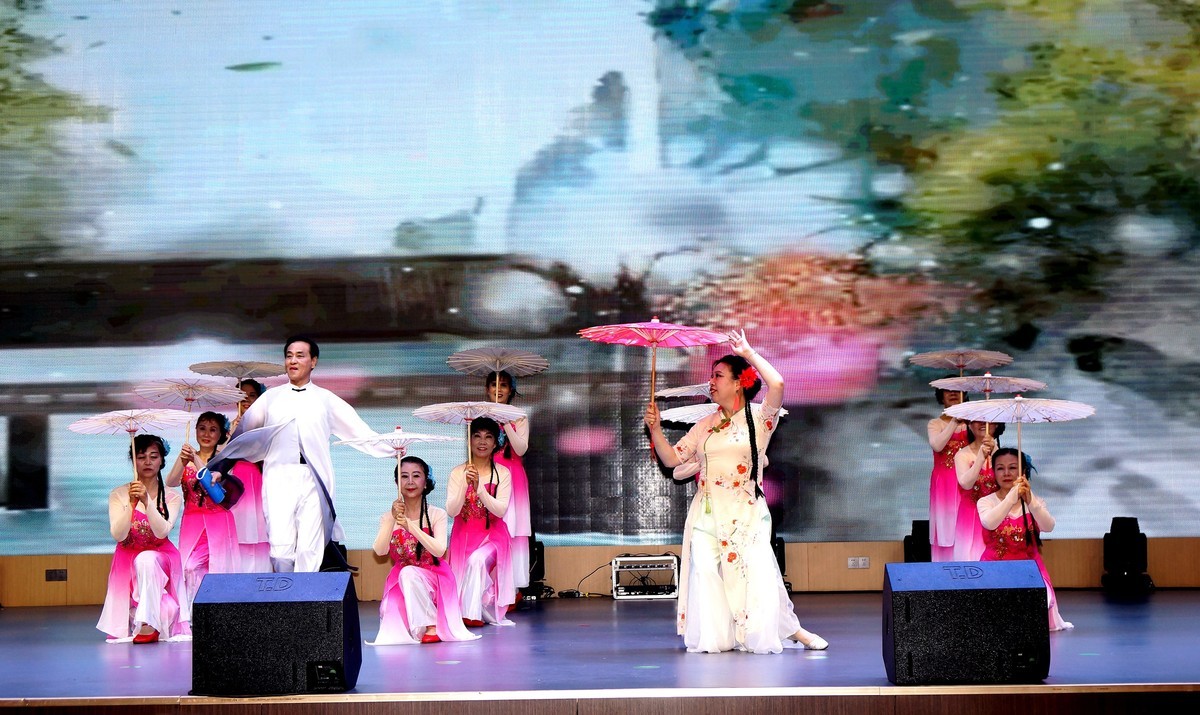 武汉《葆春之星》展演舞台剧照！