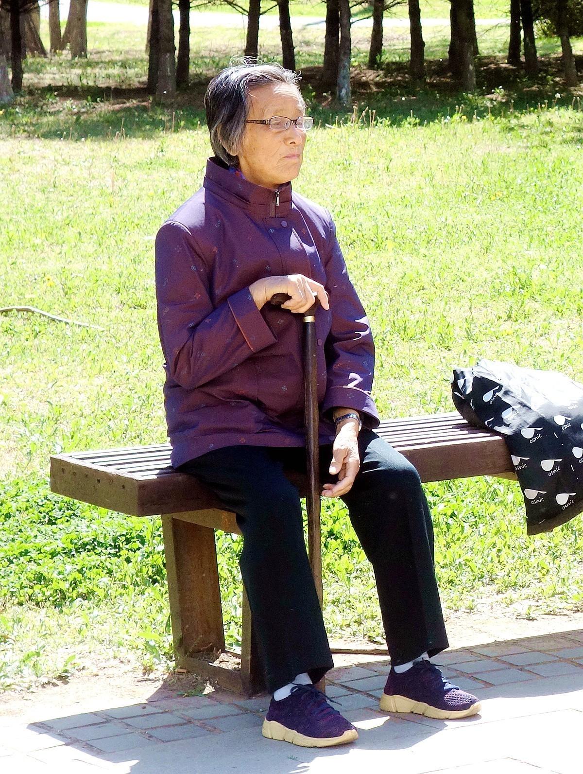 公园休闲随拍老人