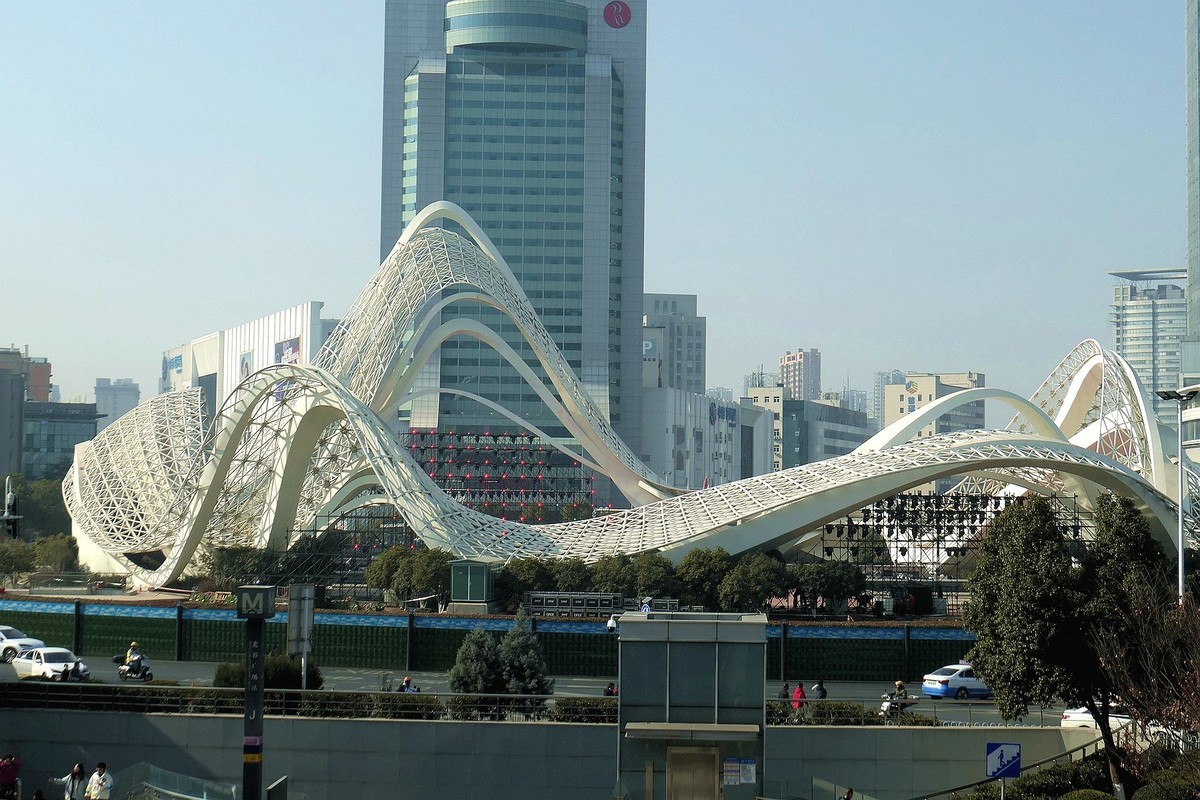 光谷广场的地下