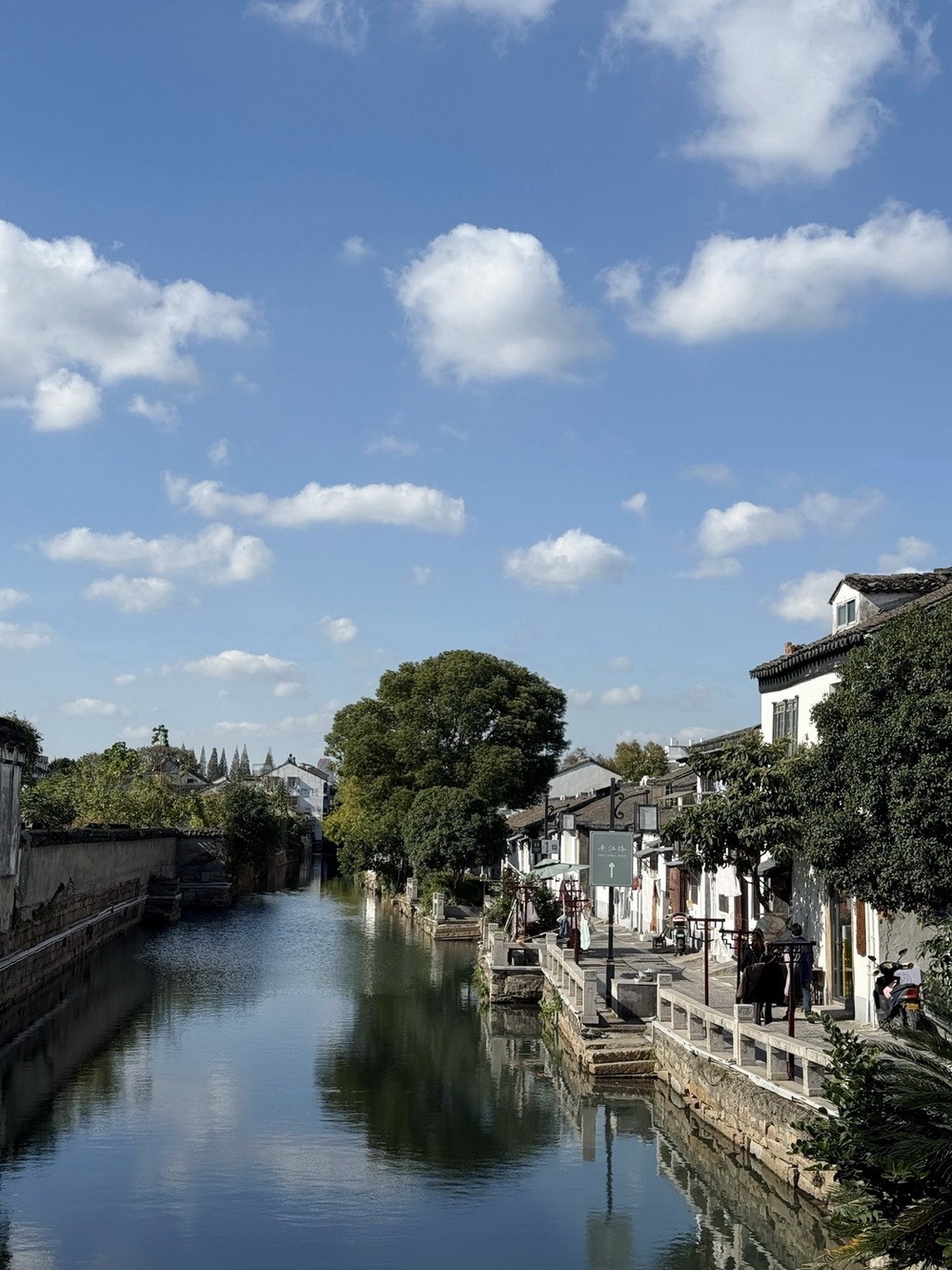 姑苏掠影 . 孙女随拍    2 。