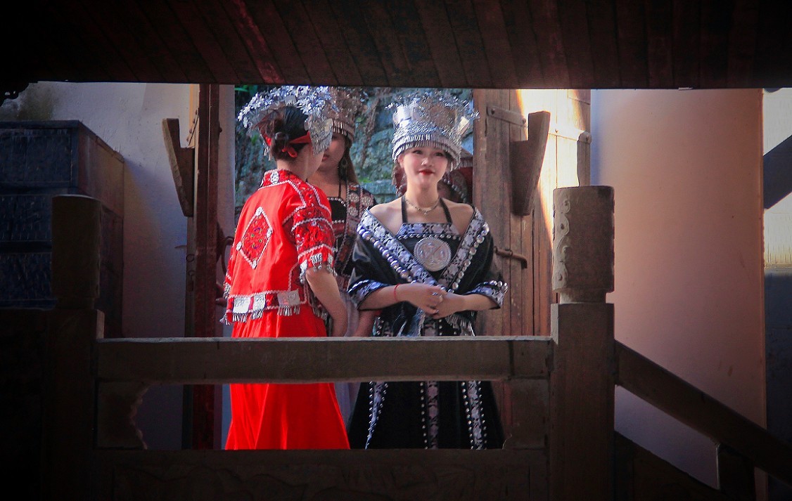 节日帖，庆五一劳动节《旅游抓拍片》祝大家节日愉快万事如意！