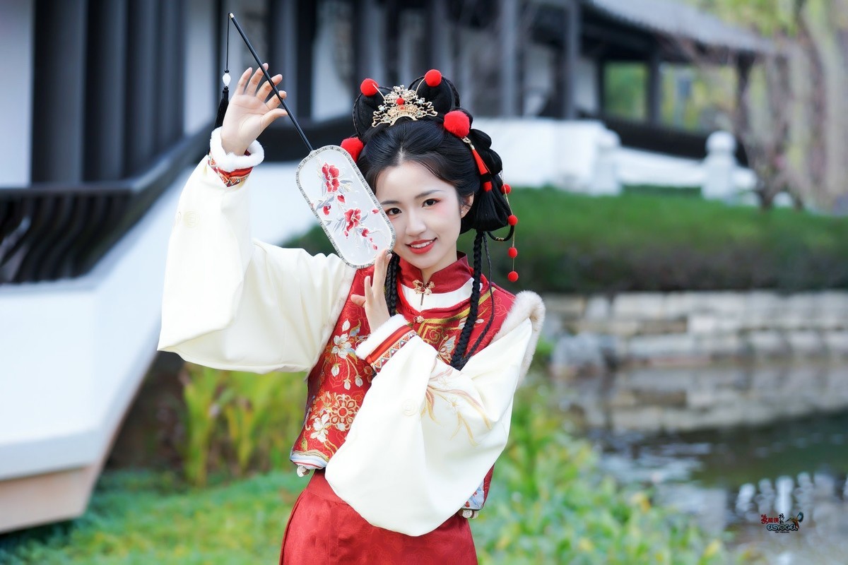 【可爱少女】---君君