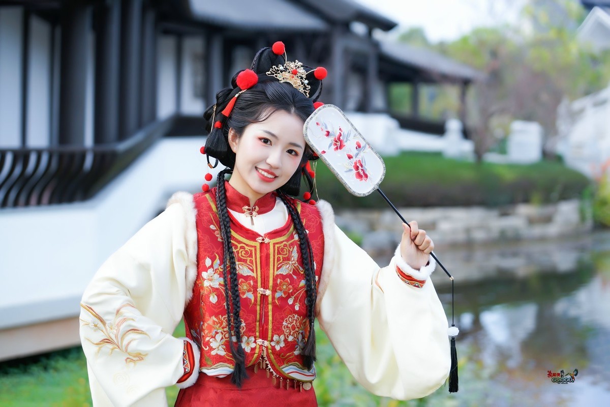 【可爱少女】---君君