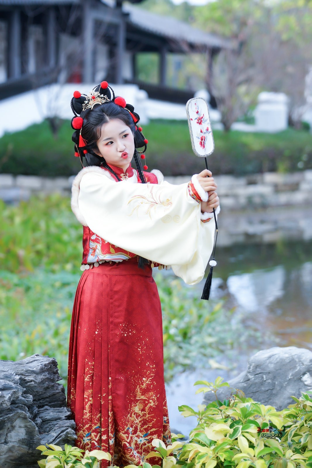 【可爱少女】---君君