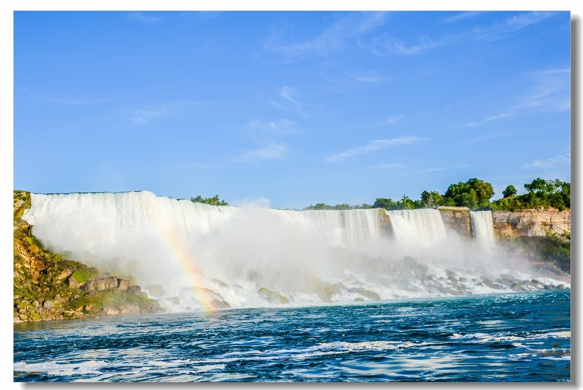加美“尼亚拉加大瀑布”