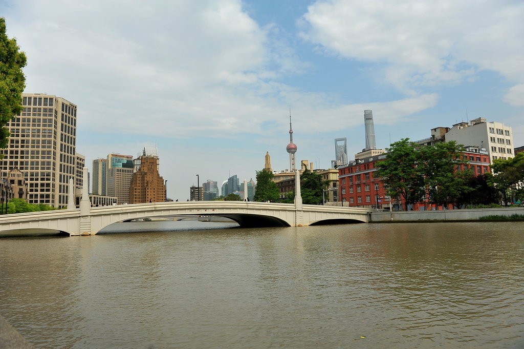 璀璨夺目折星辉