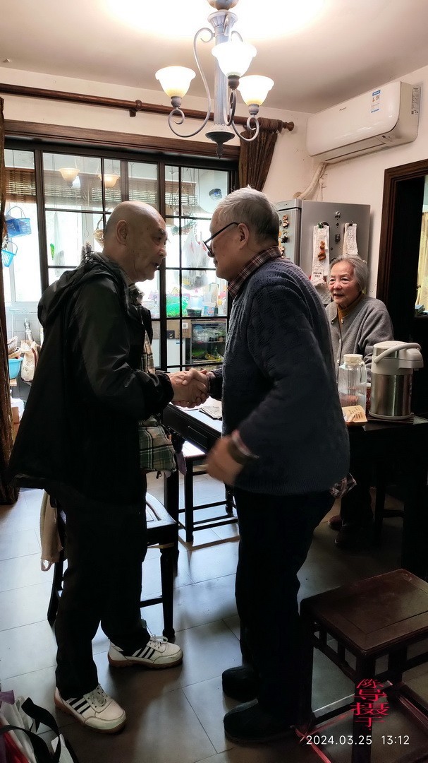 沪上行会老友     周鸣天