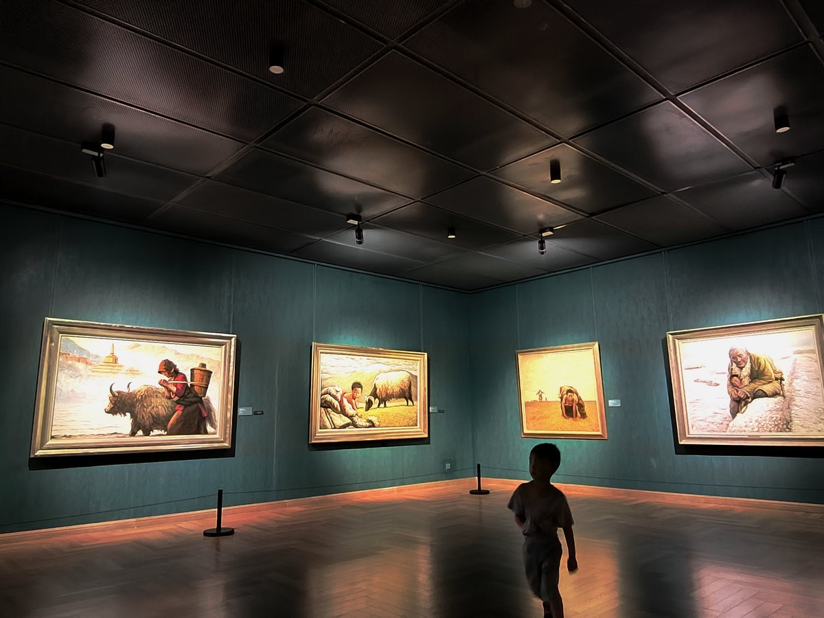 漫步星城 走街串巷（470）慧世界---李自健先生作品展