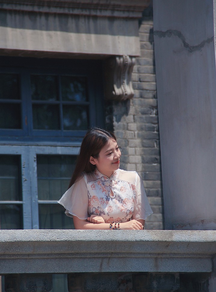 报到帖大爷就是老了天一热只剩下喘气得劲了好久没上贴了终于凉快点了赶紧上一贴哈哈！