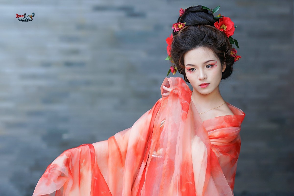 【国色芳华】---芳芳