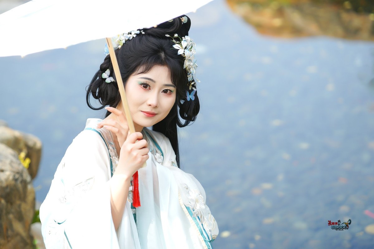 【水苑之花】---陈晨