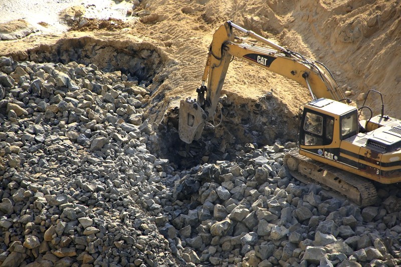 【不老松海南游摄日记】长島蓝湾的二期：用鑿崖机开挖河道！