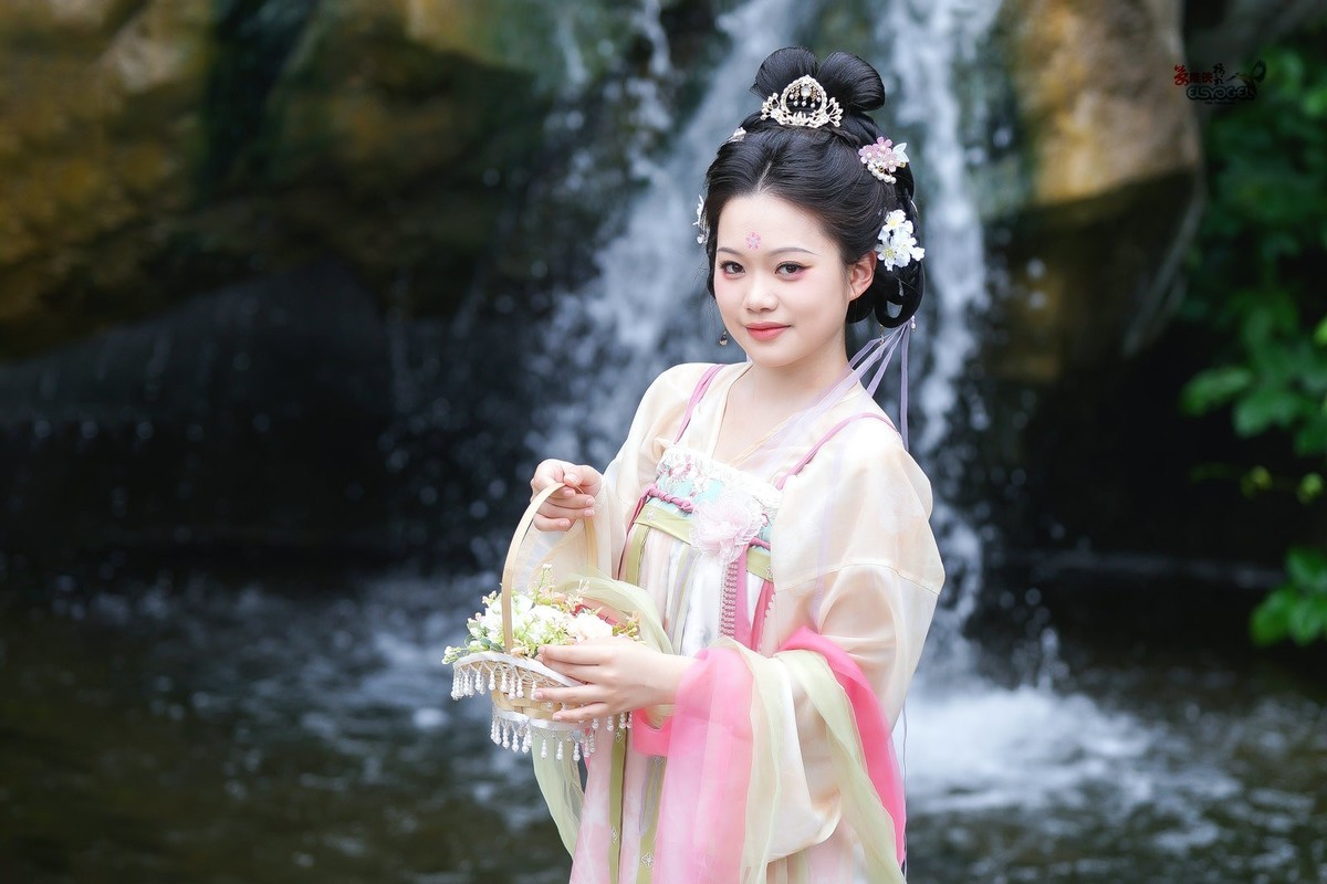 【水中花】---小越