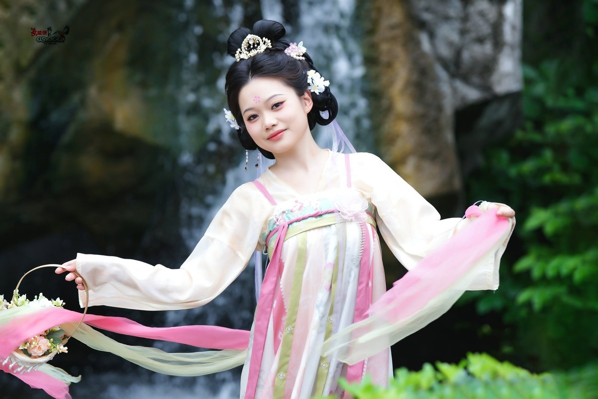 【水中花】---小越