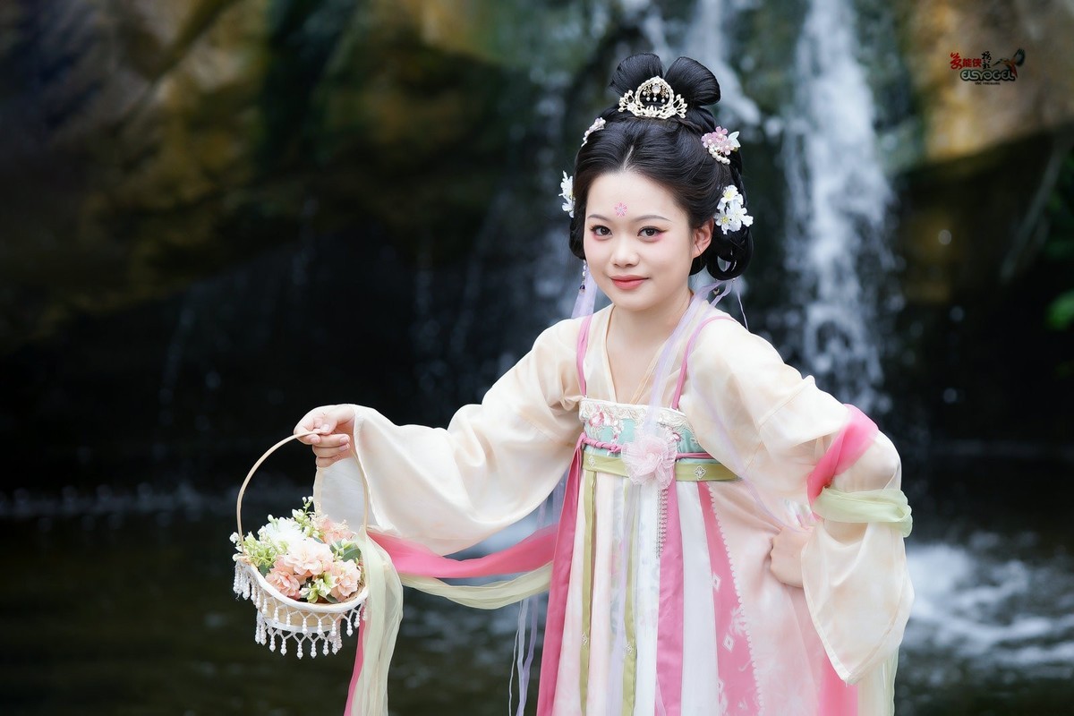 【水中花】---小越