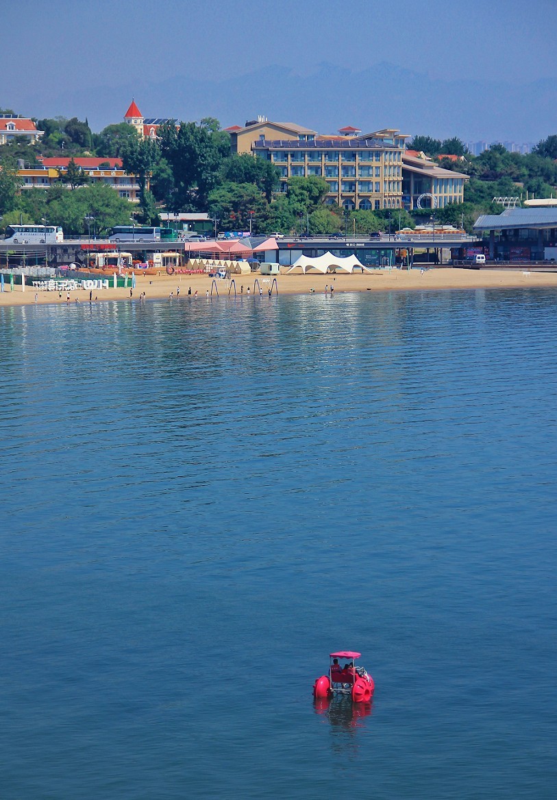 报到帖大爷就是老了天一热只剩下喘气得劲了好久没上贴了终于凉快点了赶紧上一贴哈哈！