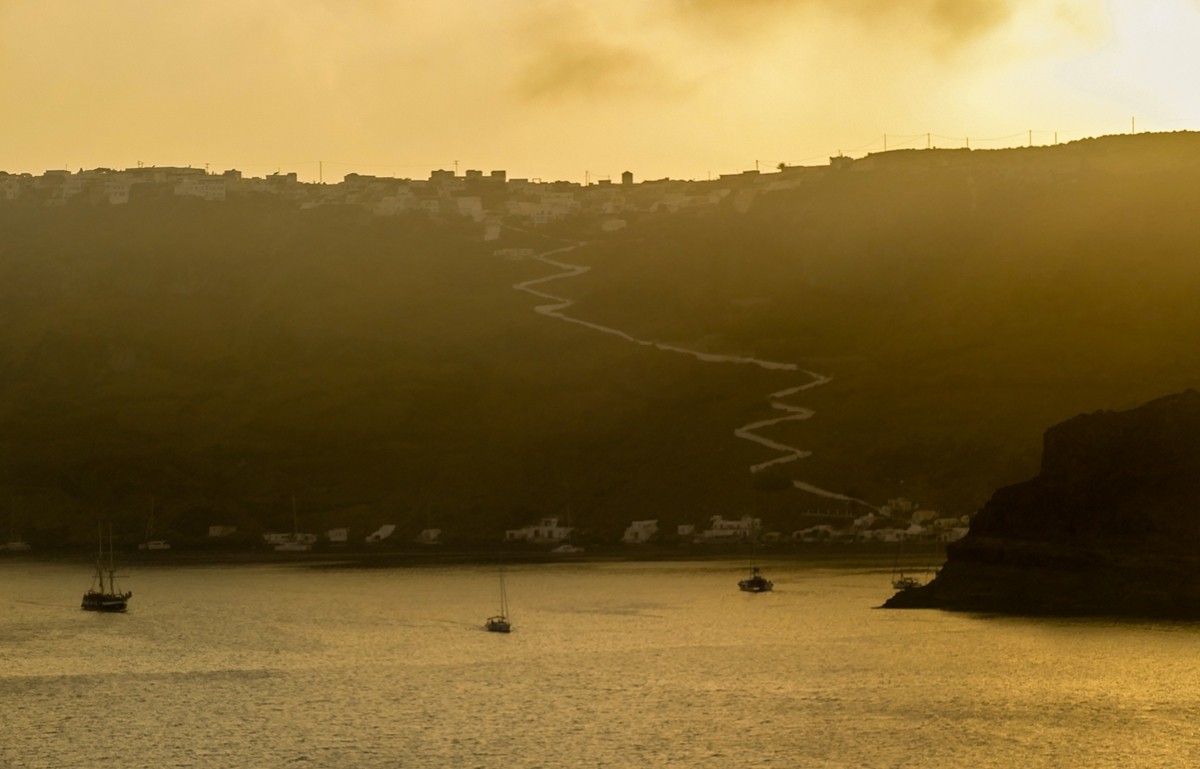 日落“圣托尼尼”（Santorini）（希腊）