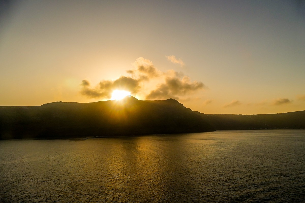 日落“圣托尼尼”（Santorini）（希腊）