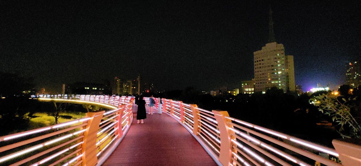 新地标网红桥（手机版）