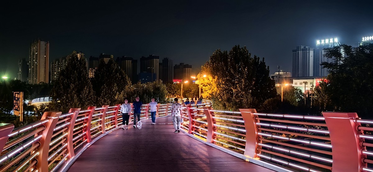 新地标网红桥（手机版）