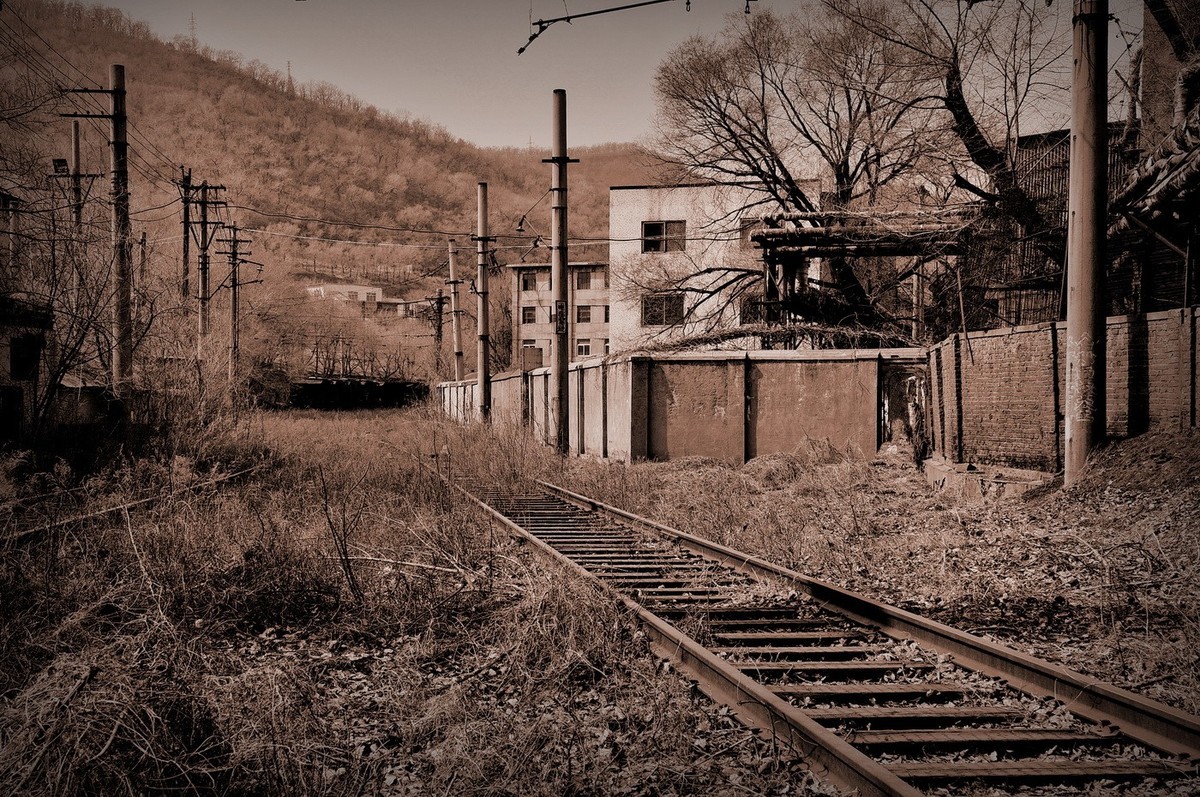 钢铁脊梁[历史遗址]