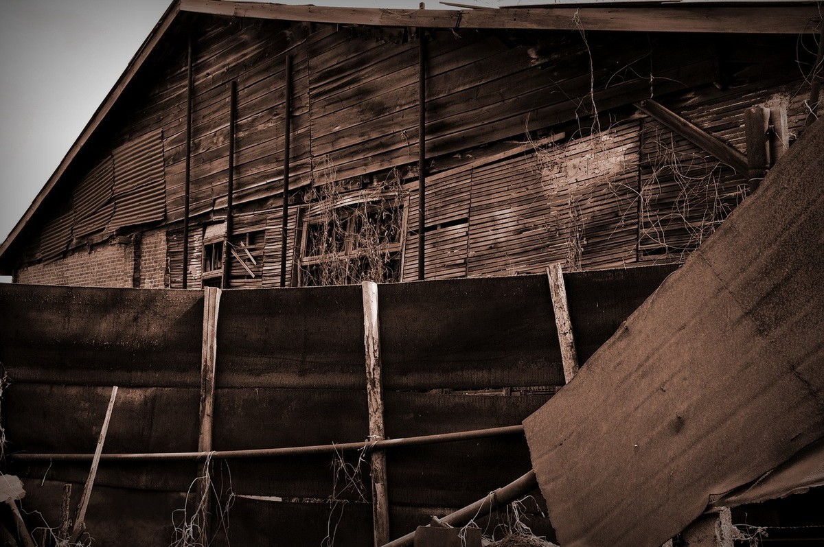 钢铁脊梁[历史遗址]