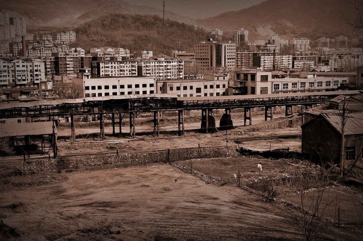 钢铁脊梁[历史遗址]