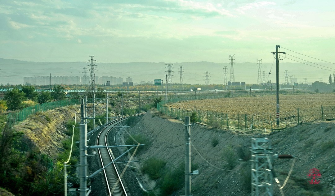 24.9.22北疆独山子打卡|     周鸣天