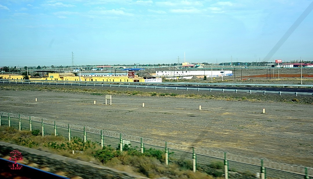 24.9.22北疆独山子打卡|     周鸣天