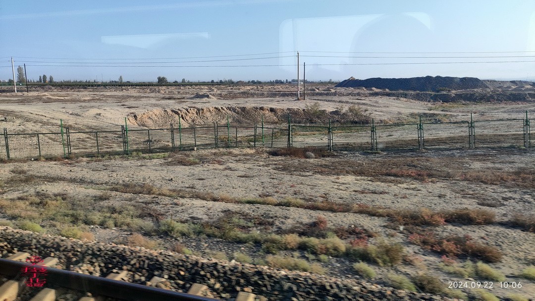 24.9.22北疆独山子打卡|     周鸣天