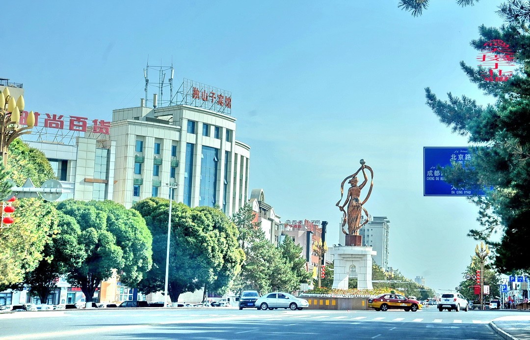 24.9.22北疆独山子打卡|     周鸣天