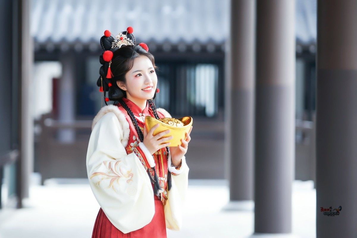 【小财神少女】---君君