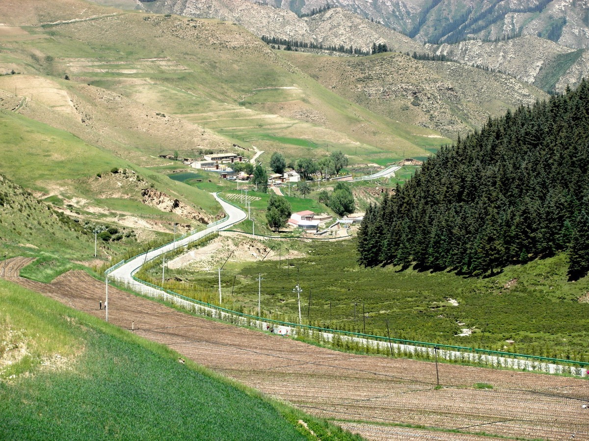 甘肃黄羊川山水
