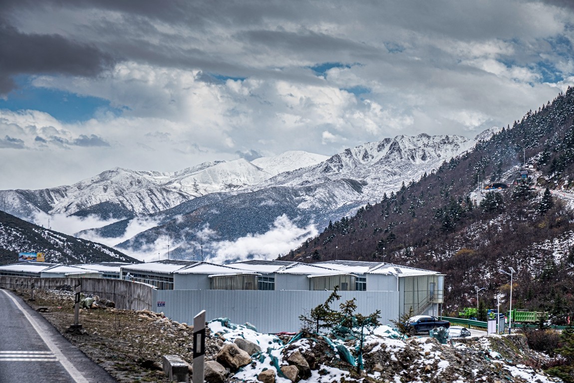 秋行川西高原--风雪折多山【9】