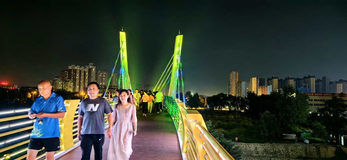 新地标网红桥（手机版）