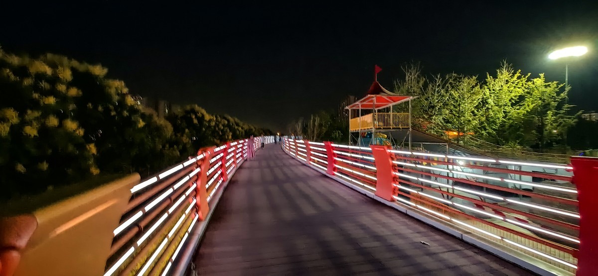 新地标网红桥（手机版）