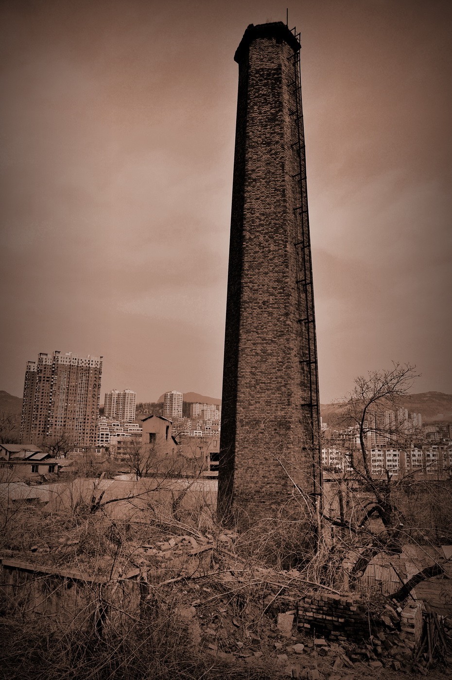 钢铁脊梁[历史遗址]