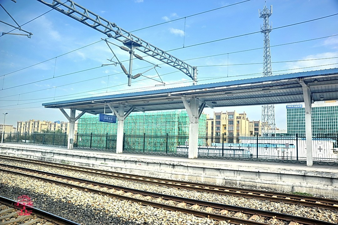 24.9.22北疆独山子打卡|     周鸣天